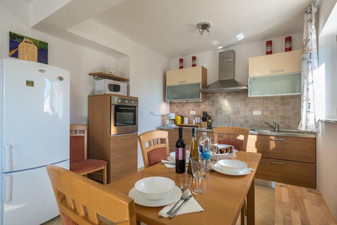 Apartment Carpe Diem Premantura Luaran gambar